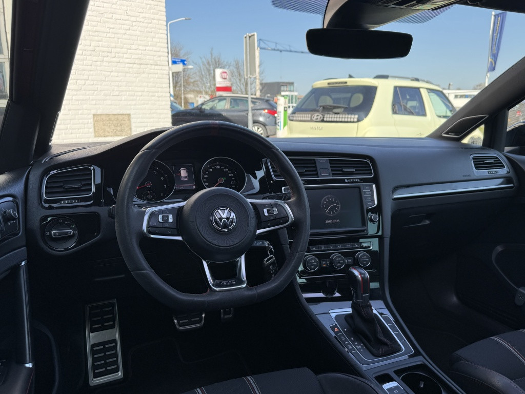 Volkswagen Golf 2.0 tsi gti clubsport dsg| nl-auto | pano | dynaudio | appl