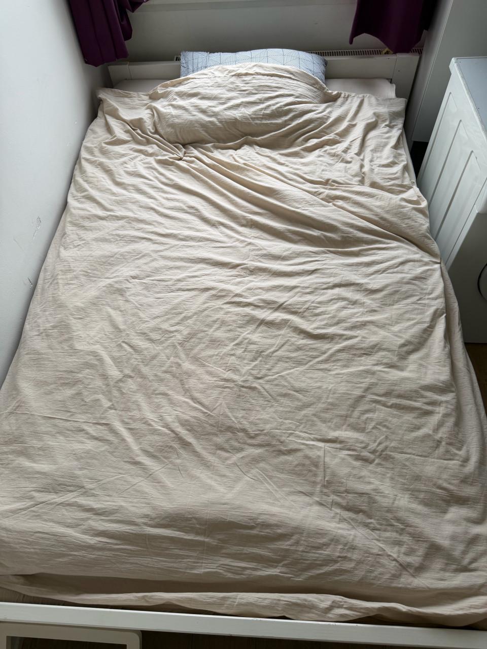 Bed 120 x 200 cm