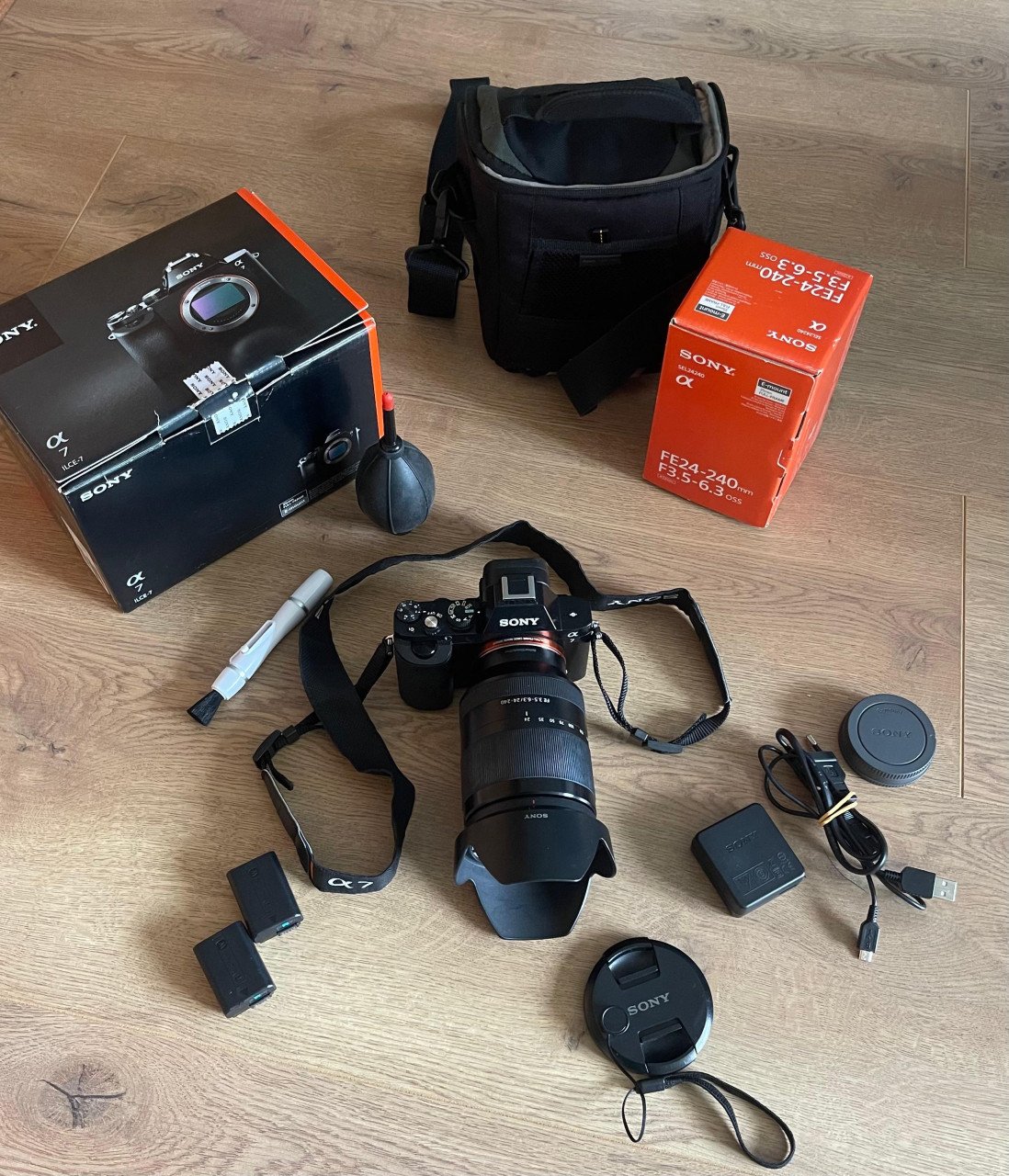Systeemcamera Sony a7 inclusief lens 3.5/240 en toebehoren