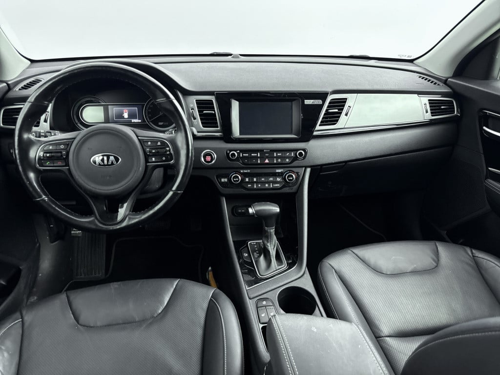 Kia Niro 1.6 gdi hybrid businessline | navigatie | parkeercamera | hybride 