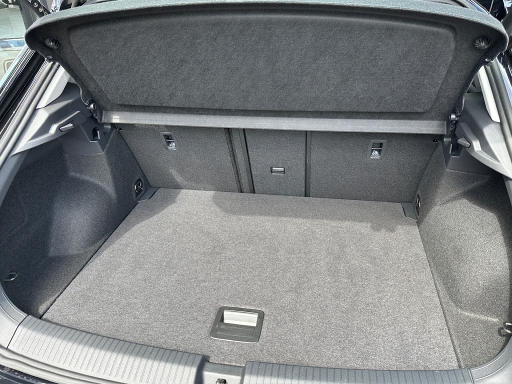 Volkswagen T-roc 1.5 tsi 150pk dsg style carplay | camera | keyless | elek.