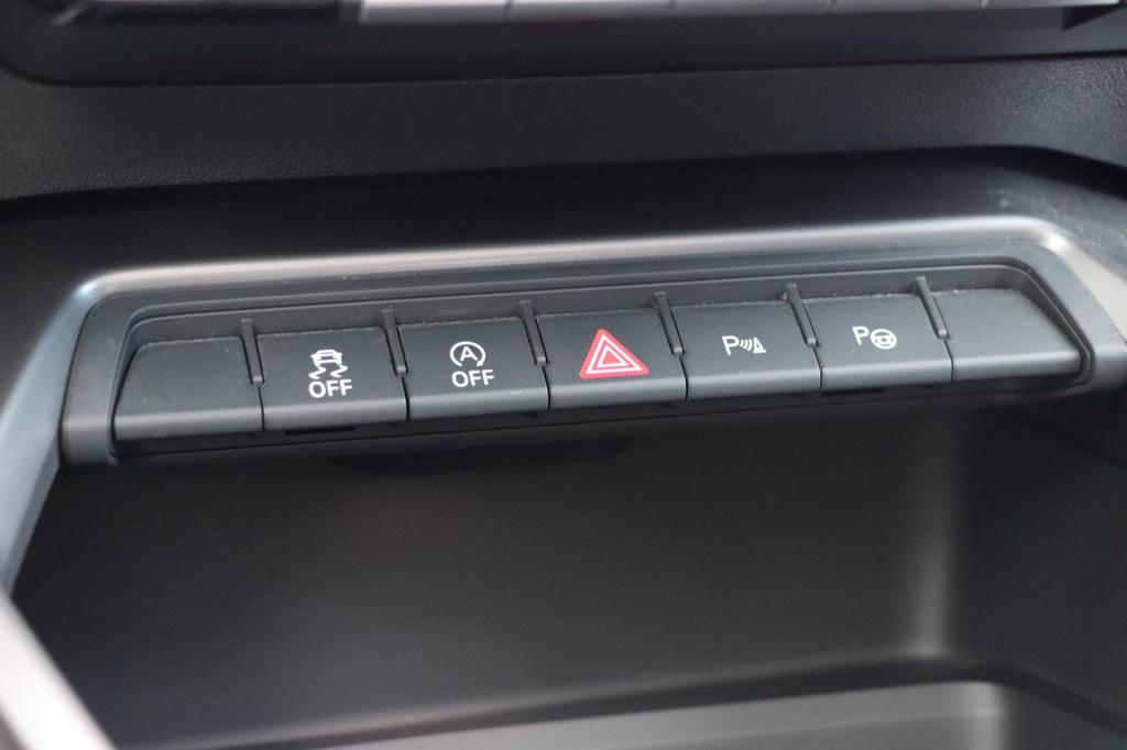 Audi A3 limousine 35 tfsi s edition 150pk s tronic