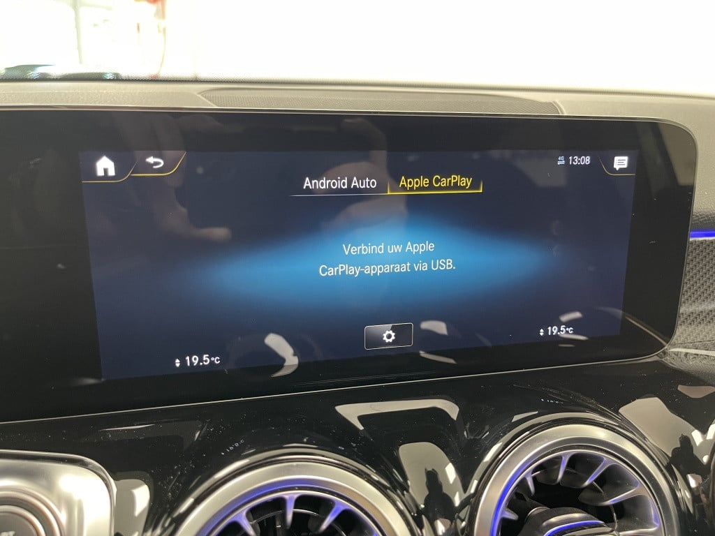Mercedes-Benz Glb 200 amg line 7p. | 4x isofix | pano | burmester | 360 cam