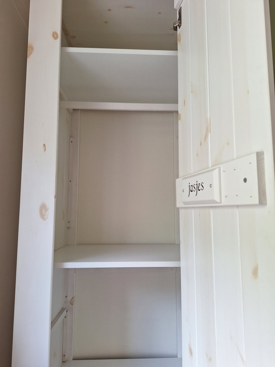 Babykamer commode en kast