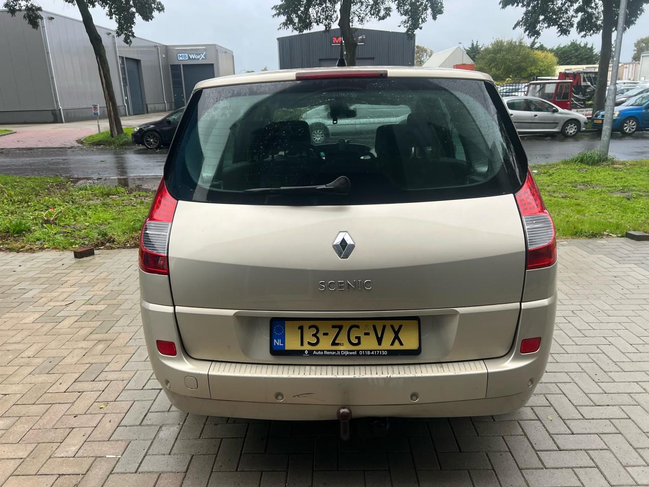 Renault Grand Scenic 2.0-16V Tech Line