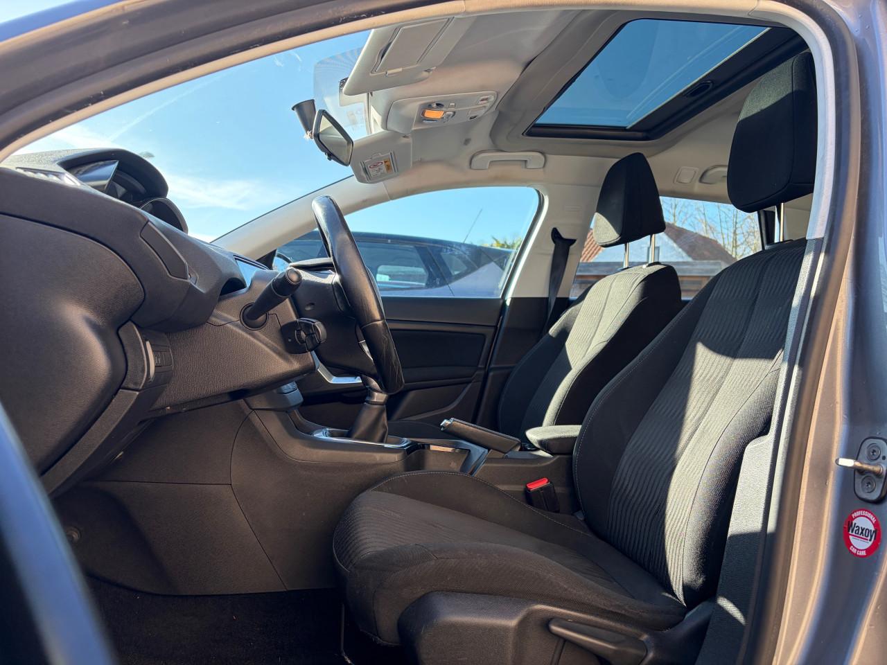 Peugeot 308 1.2 e thp sw 2015 airco navigatie