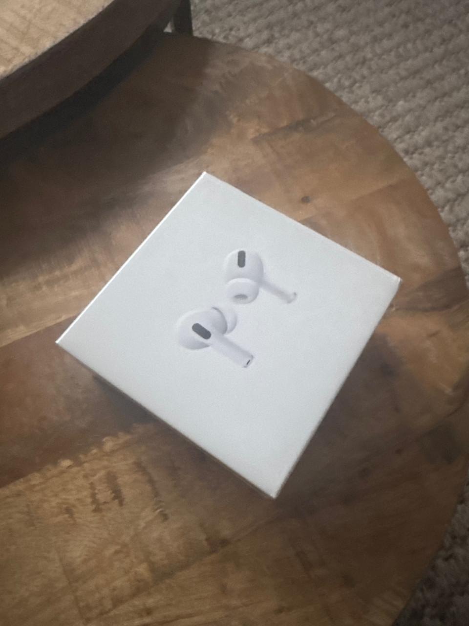 Apple airpods pro 2021 nieuw! in doos