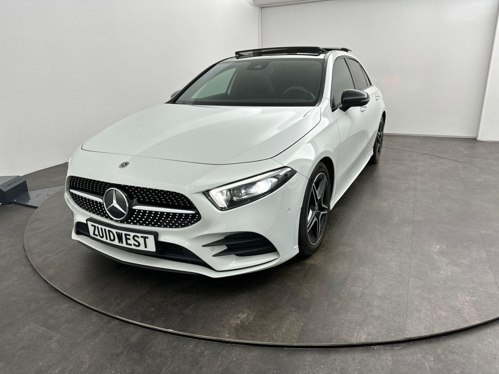 Mercedes-Benz A-Klasse a 200 amg line pano sfeer 360 led