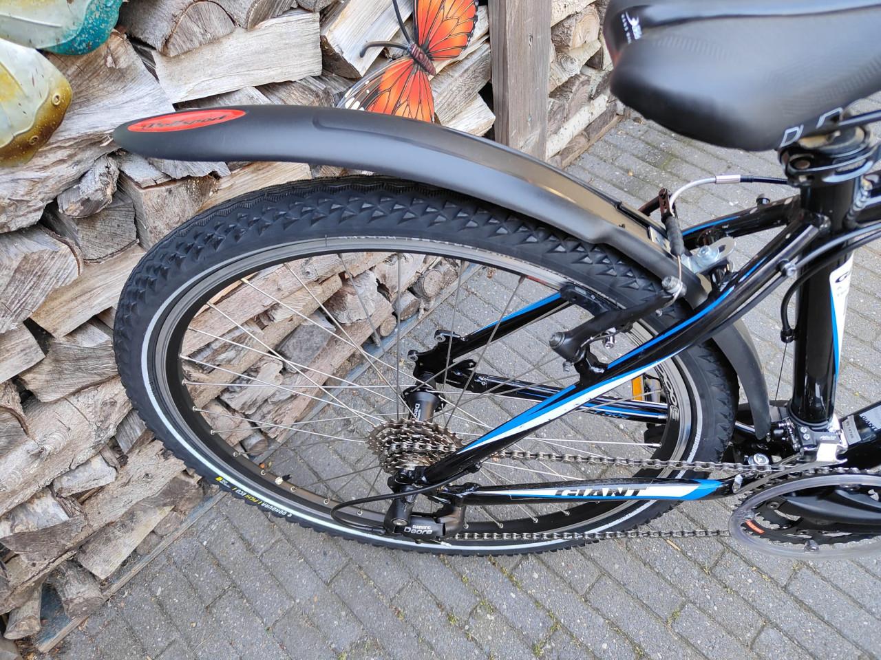Giant Revel 26 inch mountainbike framemaat S 40 cm deore
