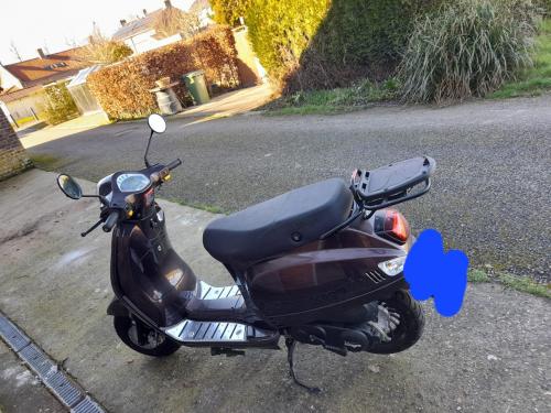 Scooter rijklaar met maar 98.6 km erop