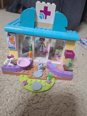 Lego Friends 10728, Juniors - Mia's Dierenkliniek, Leeftijd 4-7