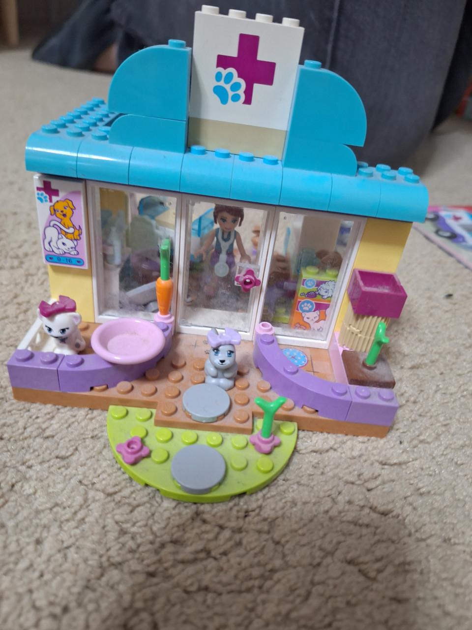 Lego Friends 10728, Juniors - Mia's Dierenkliniek, Leeftijd 4-7