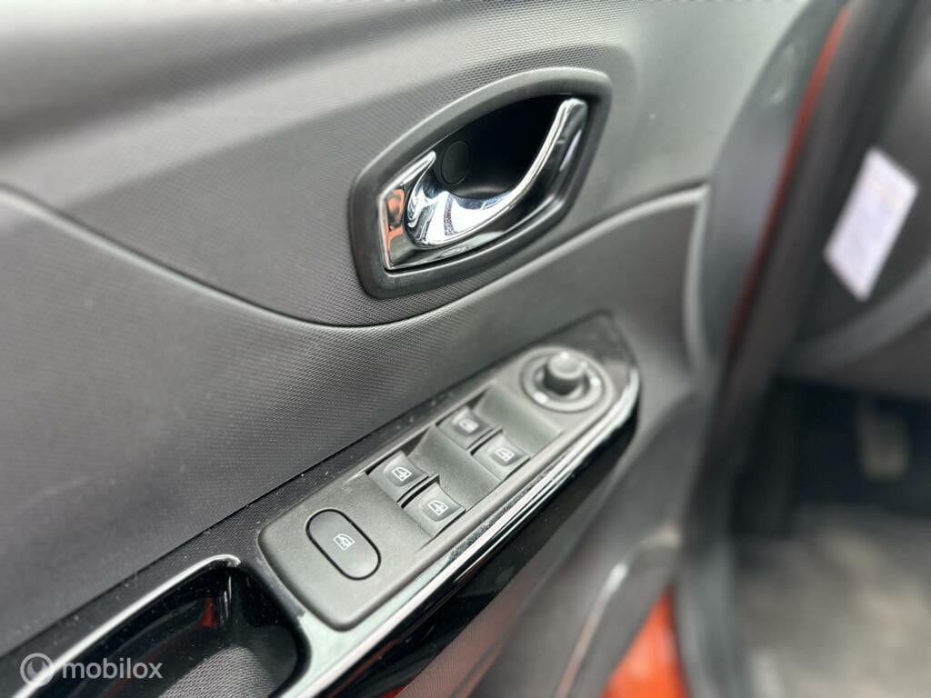 Renault Captur 0.9 TCe Helly Hansen Clima Navi km178.801 Nap BJ2014