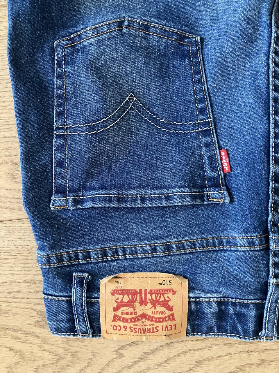 Nieuwe jongens jeans van Levi’s, model 510.