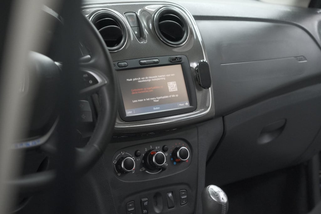 Dacia Sandero Stepway tce 90 sl | navigatie | parkeersensoren | airco