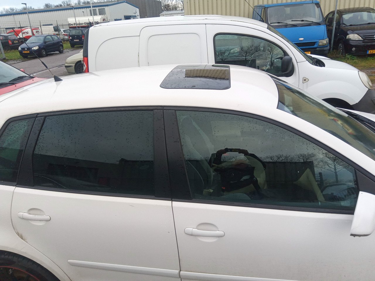 VW Polo 1.4 benzine met elektrisch schuifkanteldak,ramen +airco te koop