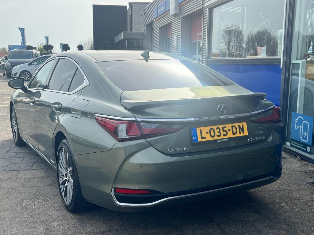Lexus Es 300h luxury line , elektrisch panodak enz..