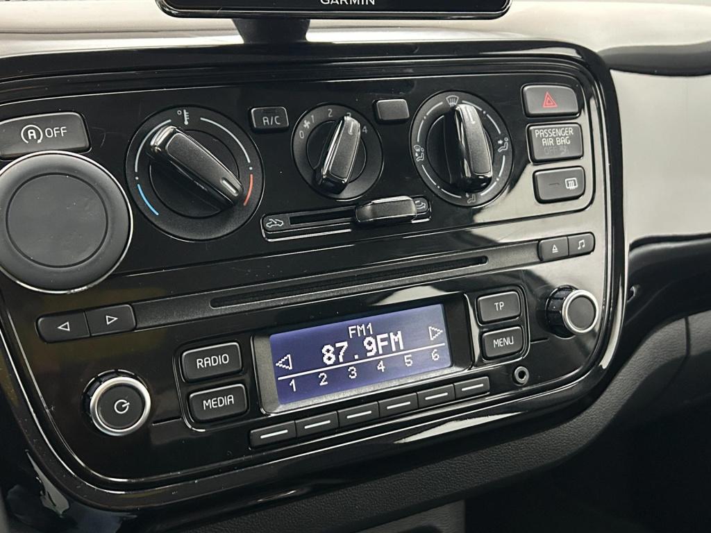 Volkswagen UP! occasion 1.0 move up! bluemotion | grijs | tweedehands volks