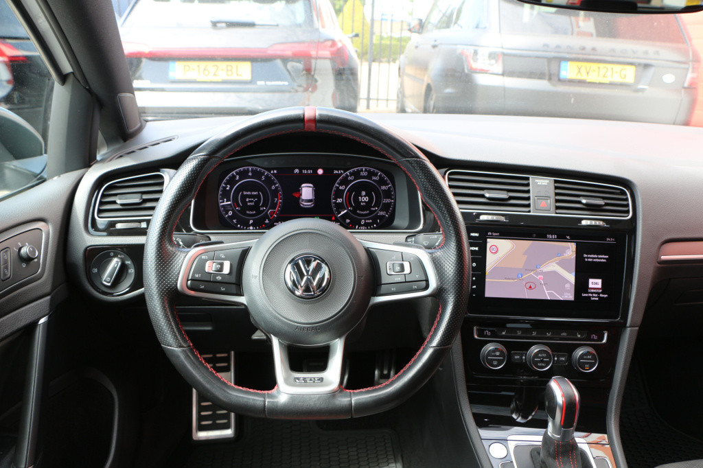 Volkswagen Golf 2.0 tsi gti tcr | akrapovic | pano | discover pro