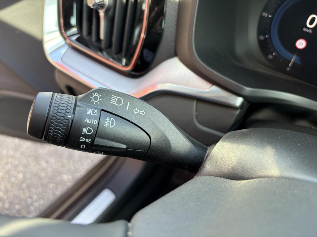 Volvo V60 2.0 b3 essential edition | trekhaak | winterpack