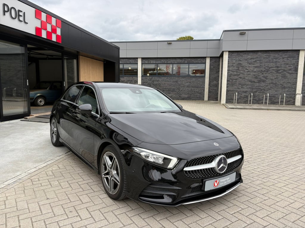 Mercedes-Benz A-Klasse 200 business solution amg