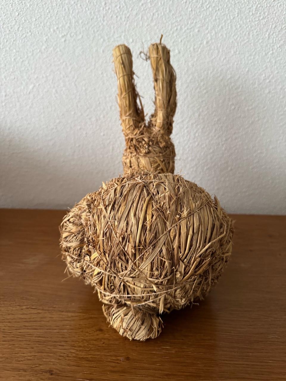 Vintage konijn / haas van stro, woondecoratie