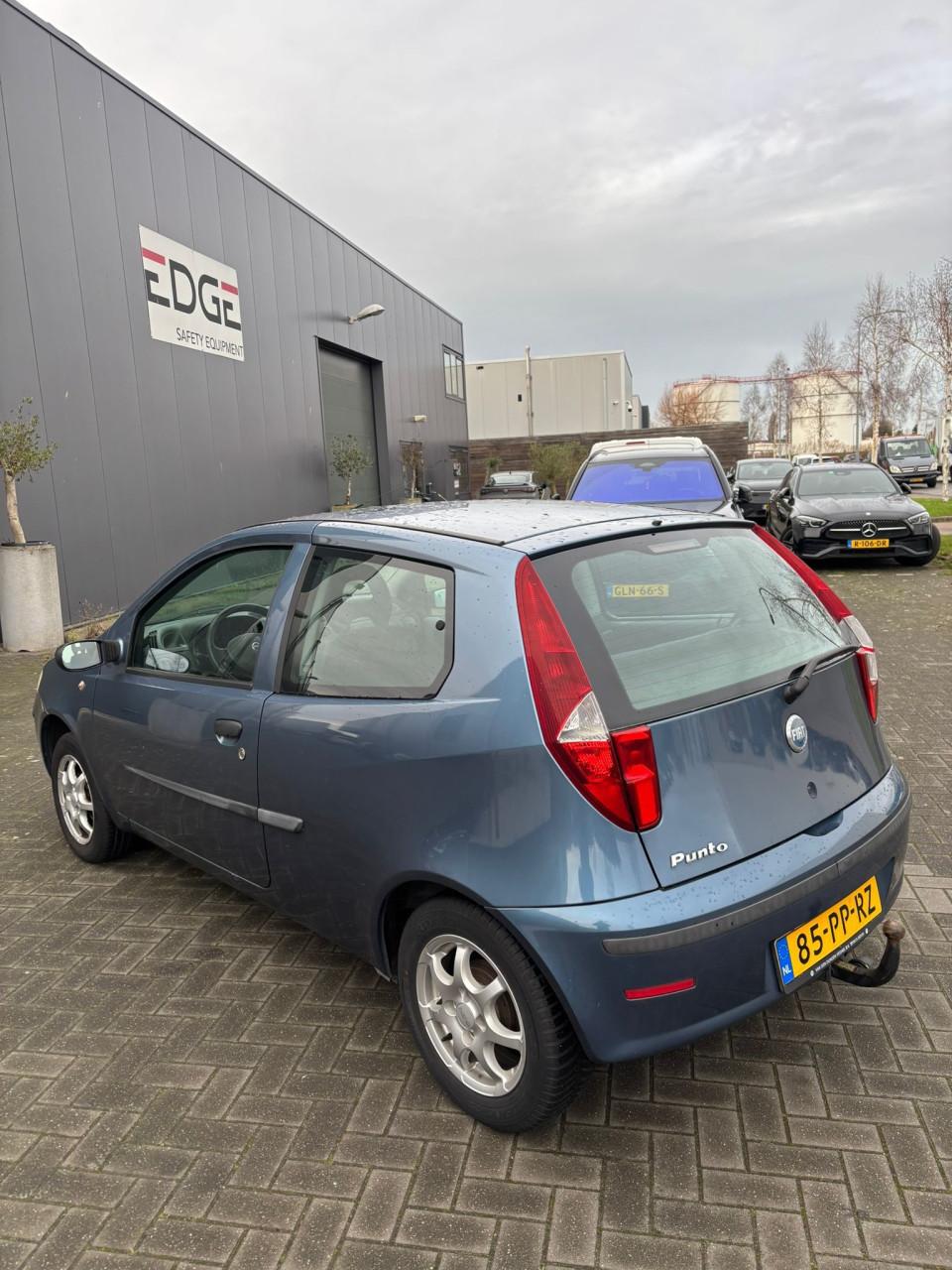 Fiat Punto 1.2 3DR 2004 Blauw | 97.614 KM NAP | NIEUWE APK!