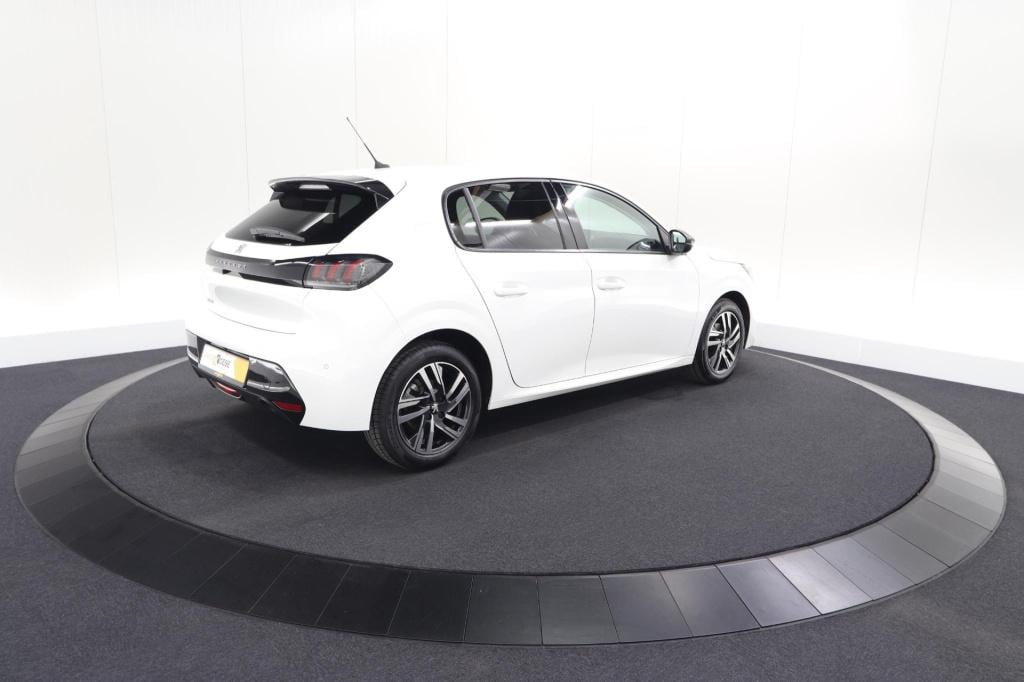 Peugeot 208 puretech 75 allure | camera | apple carplay | parkeersensoren |