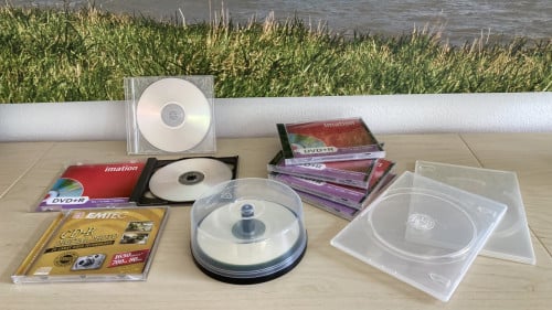 7x Lege CD-R en 7x DVD+R van A-merken