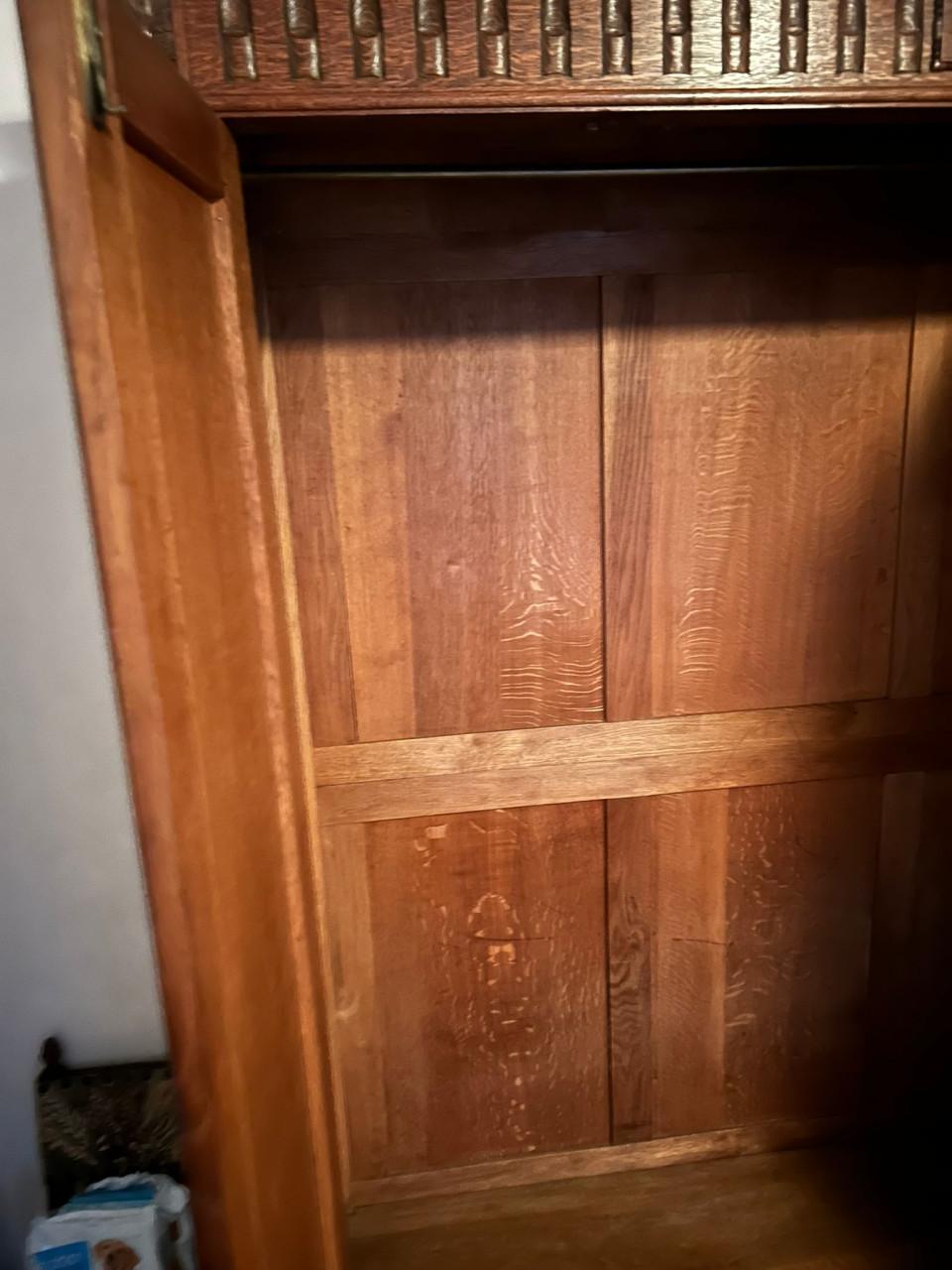 Massief houten Linnenkast met spiegel