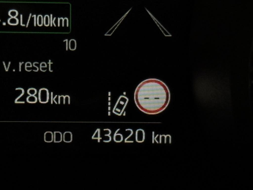 Toyota Yaris 1.5 hybrid executive| camera| stoel.verw| adap.cruise