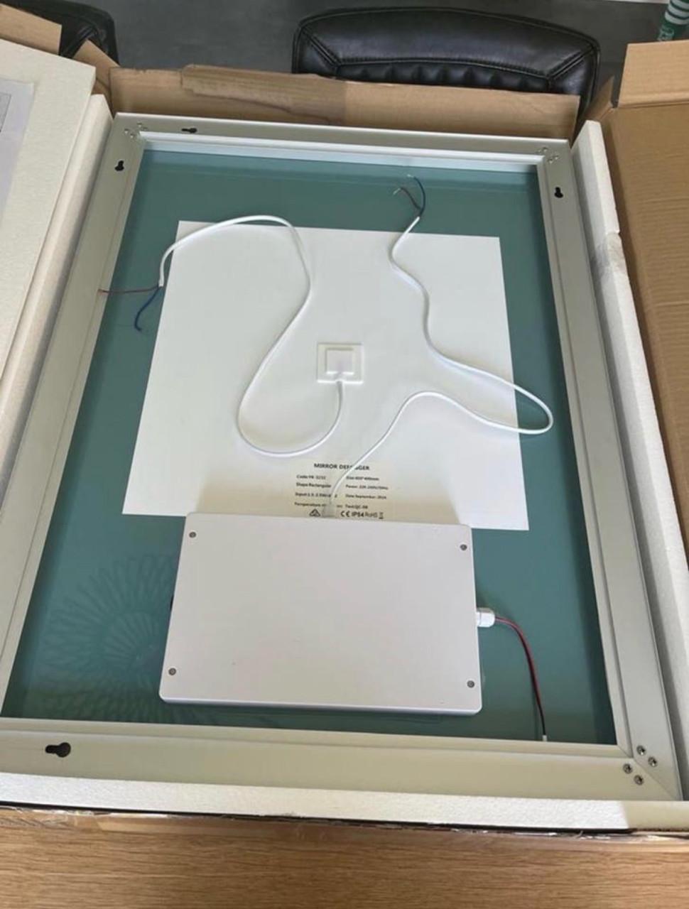 Badkamerspiegel met LED verlichting & spiegelverwarming