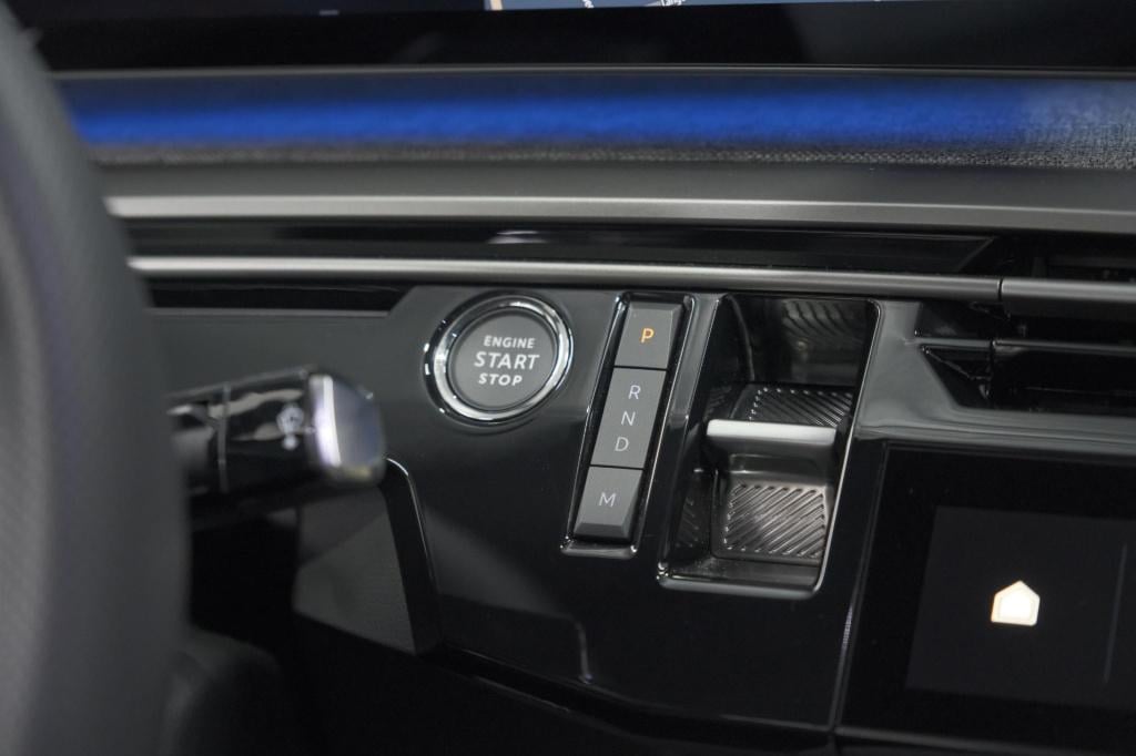 Peugeot 3008 1.2 hybrid 145 gt | elektrische kofferklep | camera | adaptiev