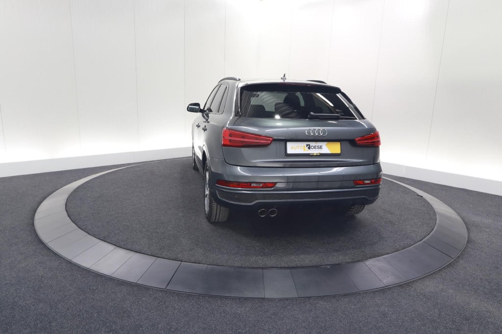 Audi Q3 1.4 tfsi cod sport s line edition | parkeersensoren | navigatie | c