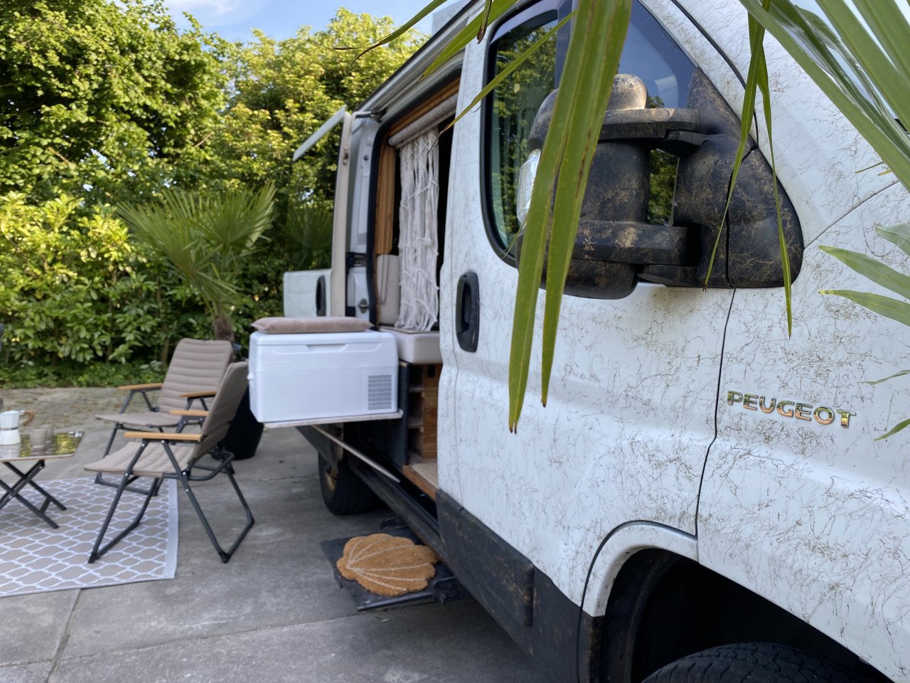 Unieke luxe buscamper Peugeot Boxer