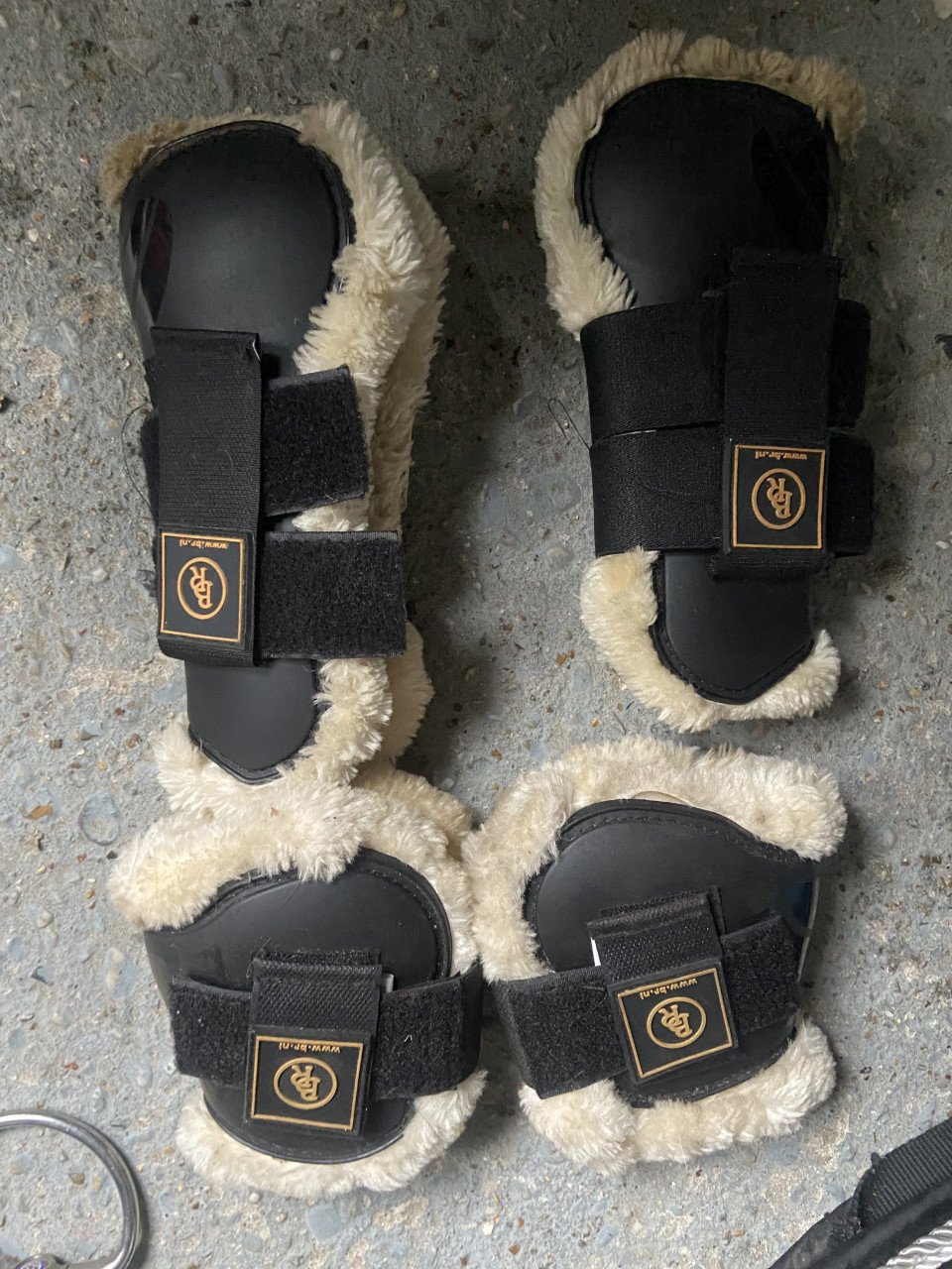 Peeskapjes met bont maat pony