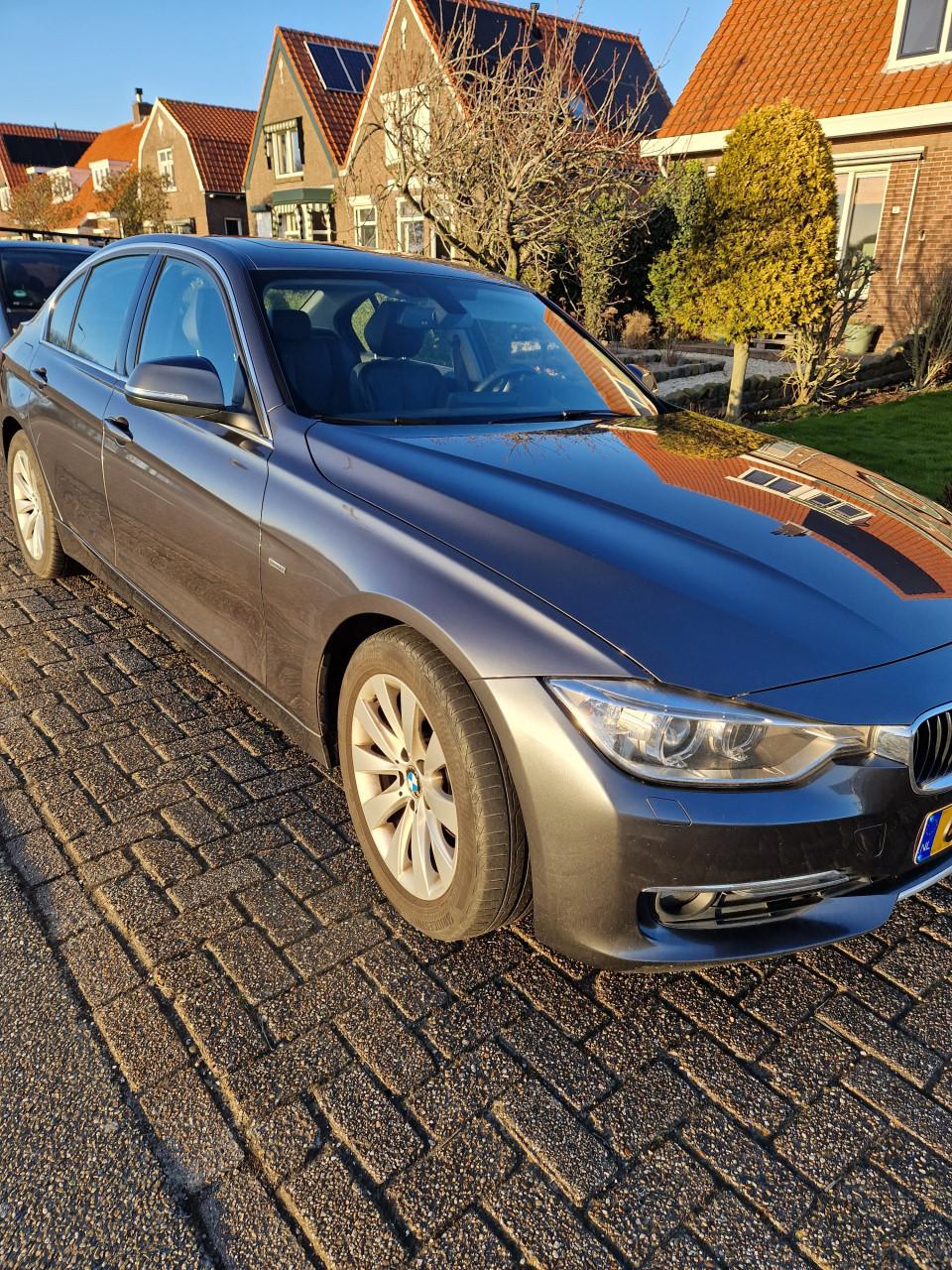 Bmw 320i luxery