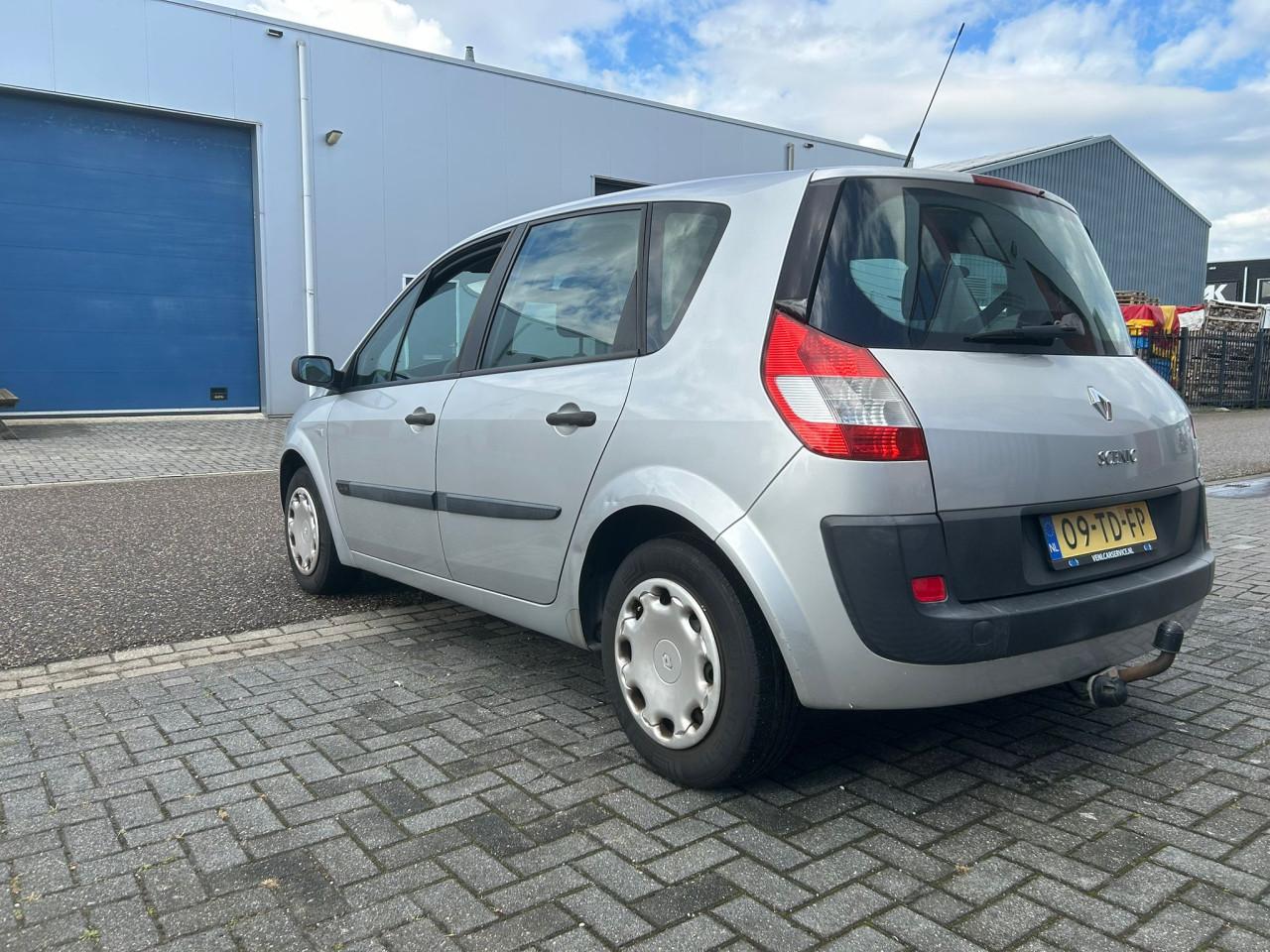 Renault Scénic 1.4-16V Authentique Comfort