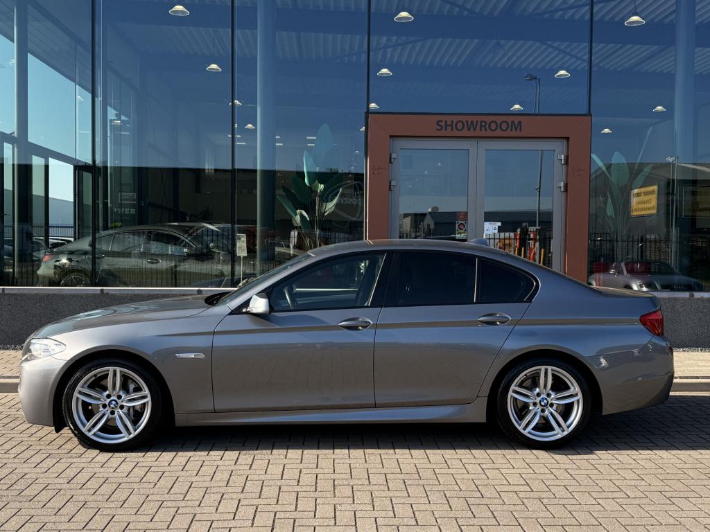BMW 5 Serie 528i m pakket | head-up | cruise | stoelverwarming | navi | led