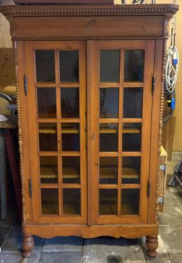 Te koop,Antiek kast/stoel,