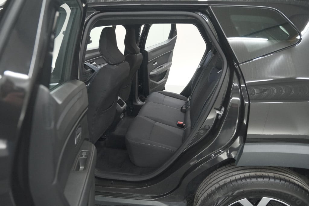 Dacia Duster mild hybrid 130 expression | camera | stoelverwarming | apple