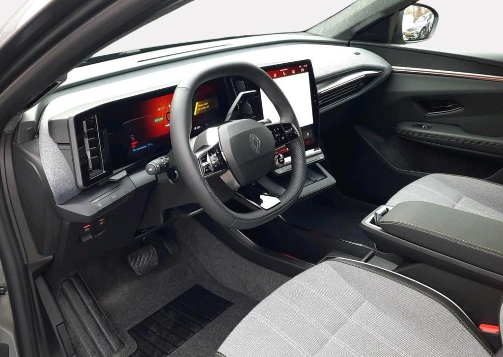 Renault Scenic e-tech ev87 long range techno