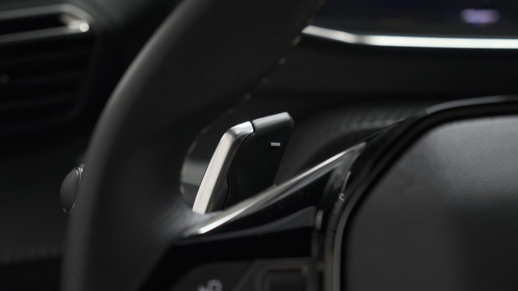 Peugeot 2008 puretech 130 eat8 gt | 360 camera | adaptieve cruise control |