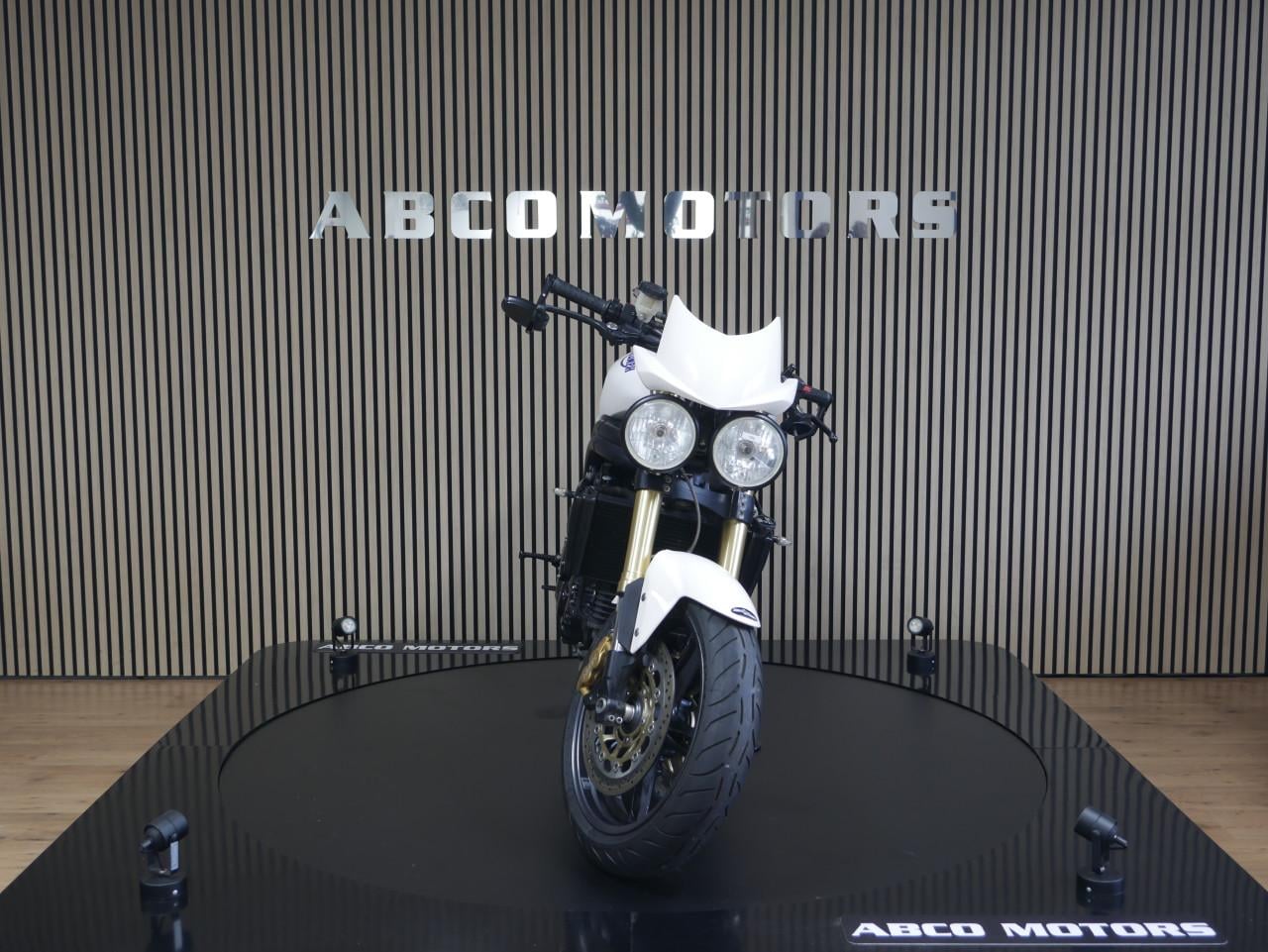 TRIUMPH SPEED TRIPLE 1050