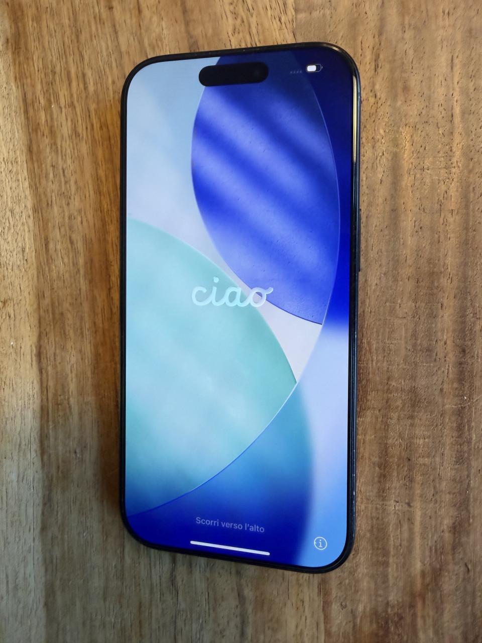 Apple iPhone 16 PRO 256GB met doos en kabel