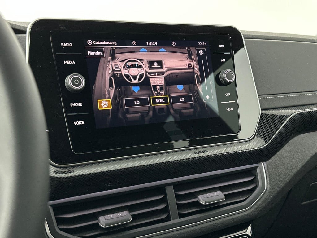 Volkswagen T-cross r-line-edition 1.5 110 kw / 150 pk tsi suv 7 versn