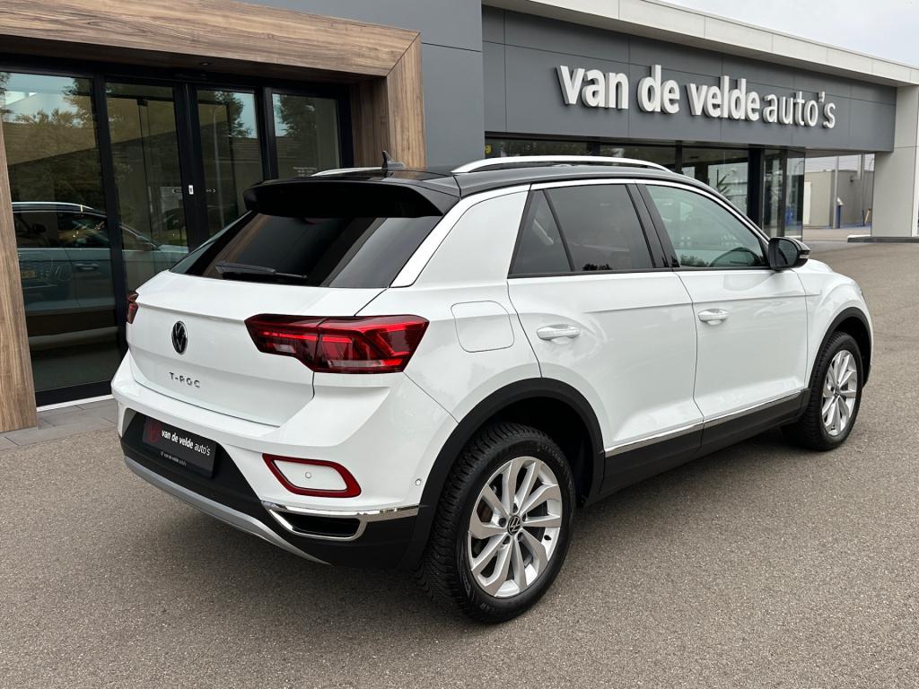 Volkswagen T-roc 1.5 tsi 150pk dsg style | trekhaak | navi | iq light | ada