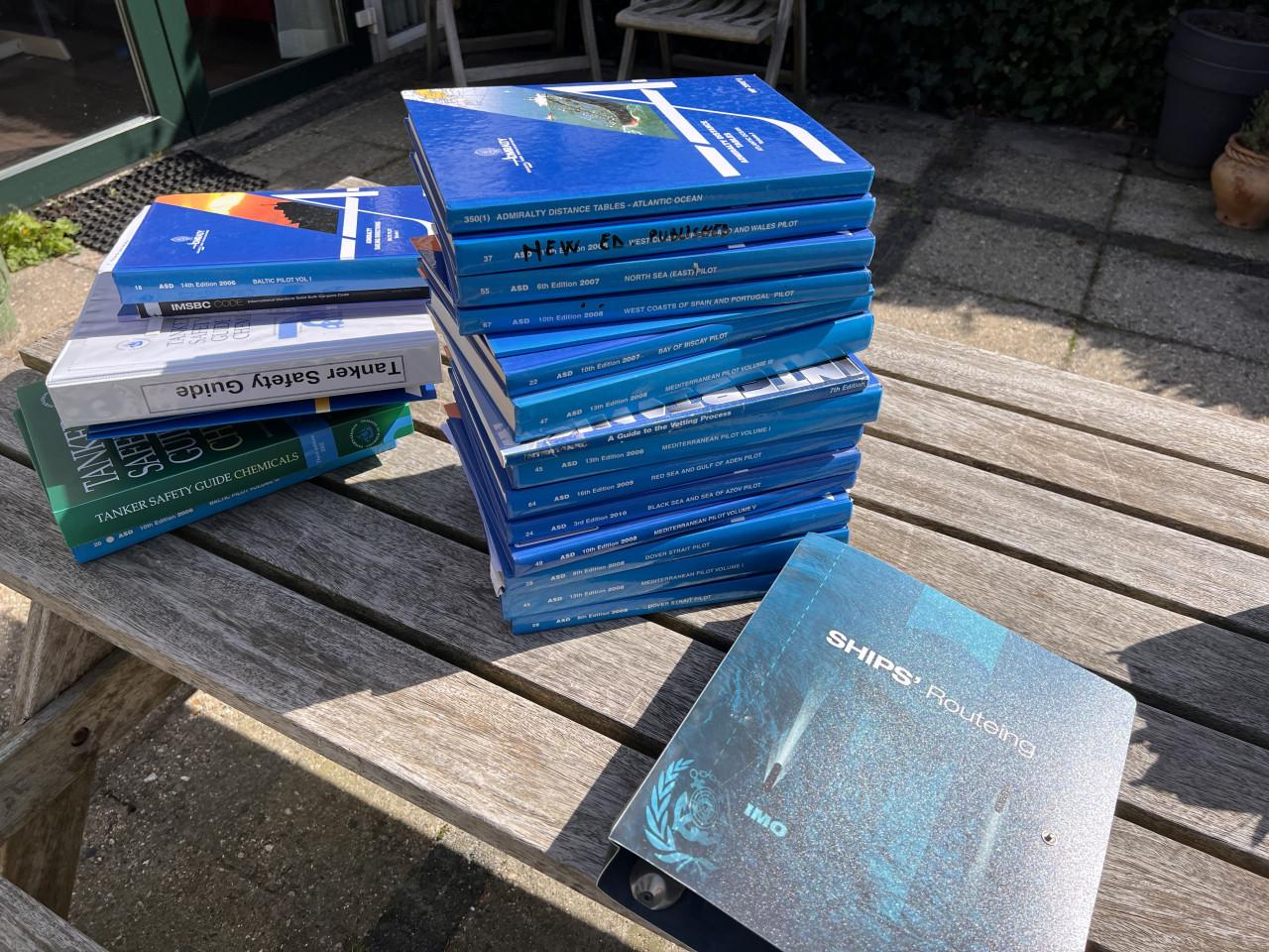 Oude edities van Nautische boeken