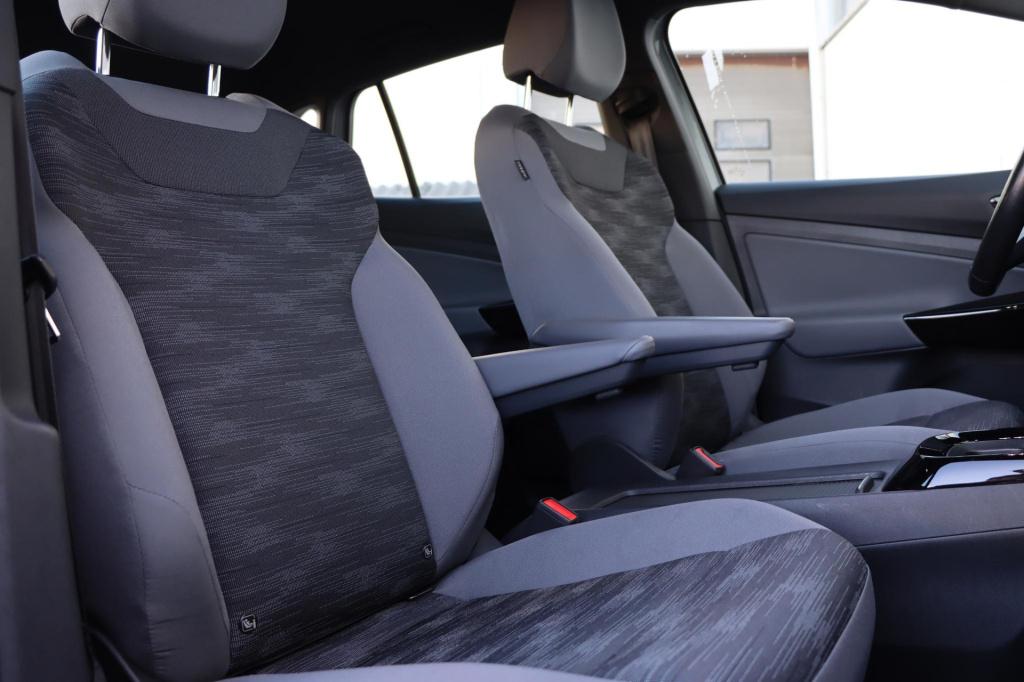 Volkswagen Id.4 life 77 kwh 204pk | soh 91,6% |
