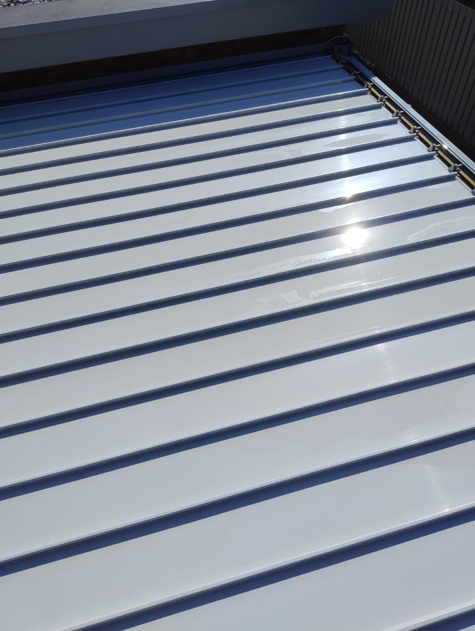 Glazenwasser, zonnepanelen reinigen, overstekken